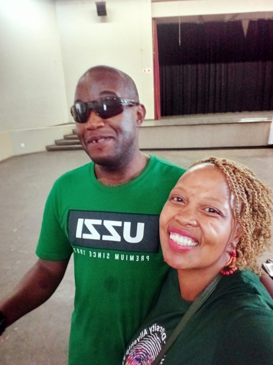 Monza411's tweet photo. Nothing beats being going about my Life, doing what I do & randomly running @Powerfm987 #PowerPeople
Great meeting you, Sir @RealThwala
Let's get working on doing the Disability Inclusion that our communities so desperately need.
Great Chat https://t.co/1h4vGhMvUY