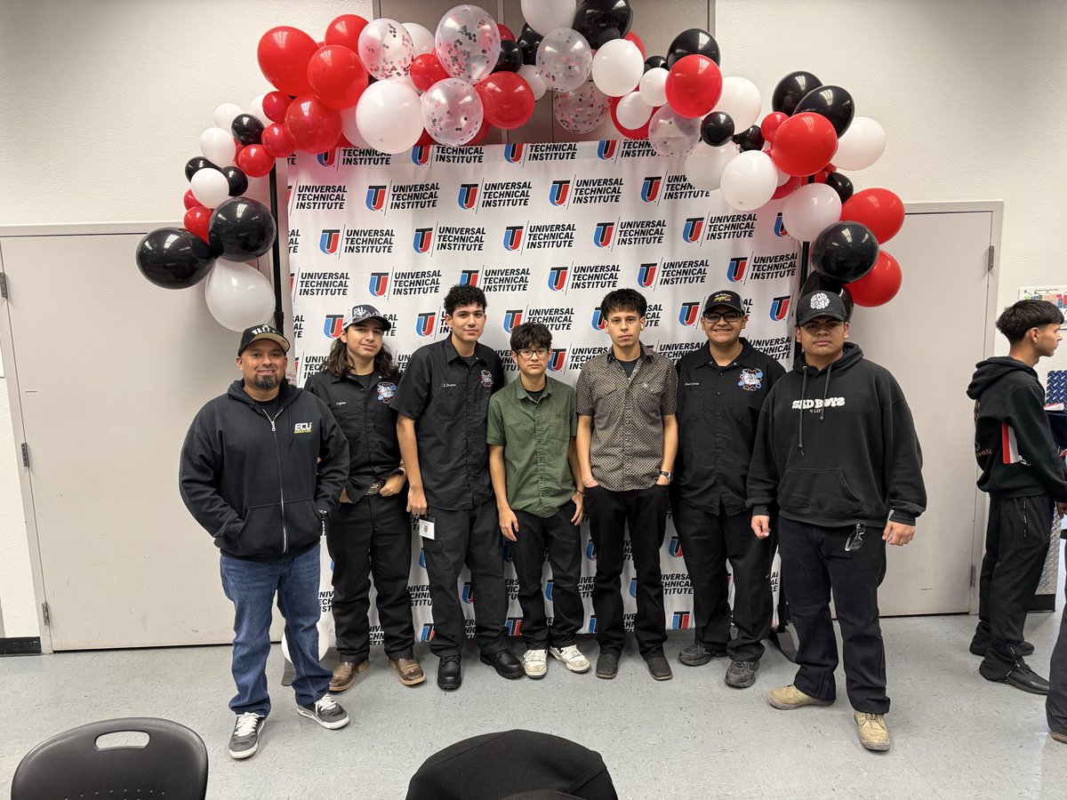 ARGonzalez_SHS's tweet photo. Wish your @Socorro_HS1 #autotech club good luck as we compete today @ UTI #toptechchallenge ! @Cnwihi_shs https://t.co/RIEa5KTdIr