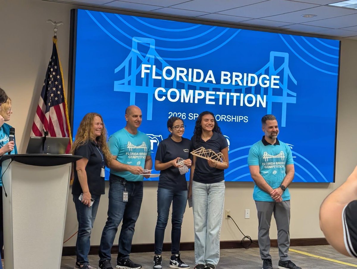 Elizabeth Hughes tweet media