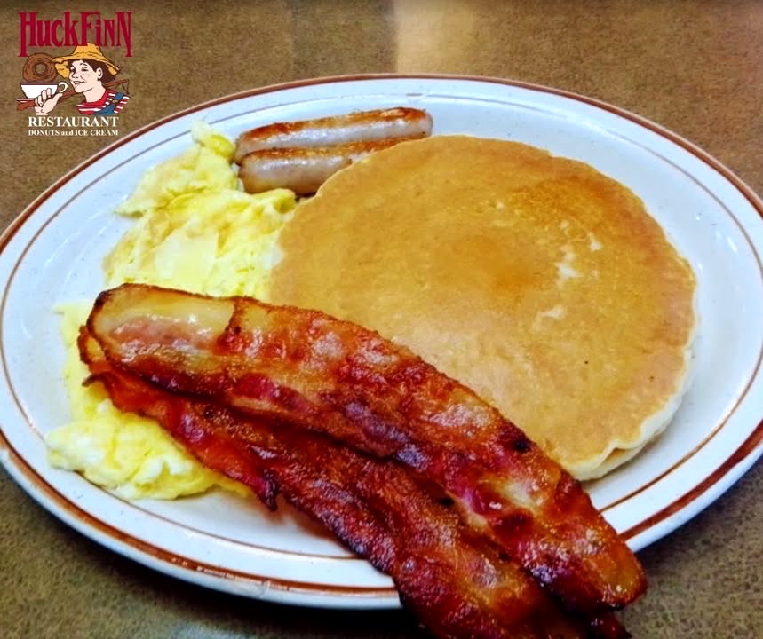 HFRestaurant's tweet photo. Good Morning!
We Serve Breakfast All Day...Everyday! 
Our Highly Acclaimed Becky Thatcher Meal
Quality Meals at Huck Finn Restaurant!
Chicagoland Classic Diners! 

Oaklawn 708-499-1112
Damen 773-247-5515
Pulaski 773-581-4285

 #breakfast #oaklawn #chicago #BeckyThatcher https://t.co/L7aht3kRhl