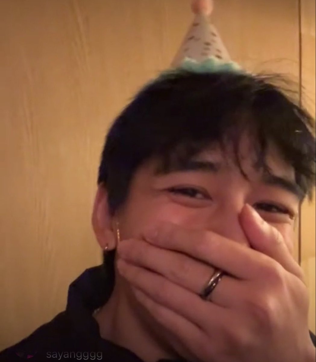 dearxuxii's tweet image. hes soo giggly 😭😭😭