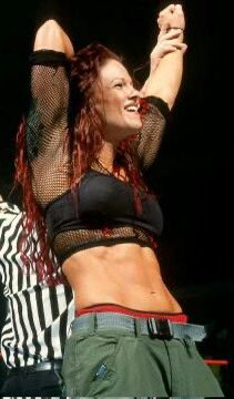 lexveraux's tweet image. how to traumatize a women’s wrestling fan