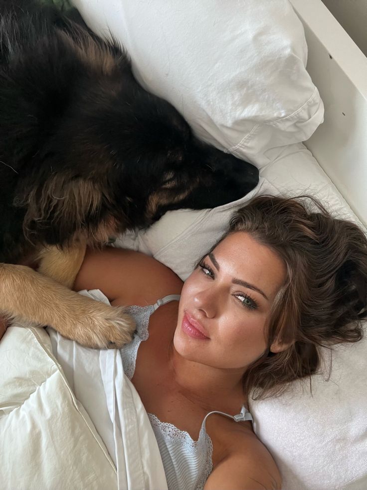 kellymicky9's tweet image. “RT if you’d tap in 👀”
“DMs open for serious inquiries only.”

“Link in bio if you know, you know.”

linktr.ee/janetdiamond

#ContentSeller
#ExclusiveContent
#PremiumContent
#PaidContent
#PrivateContent
#VIPContent