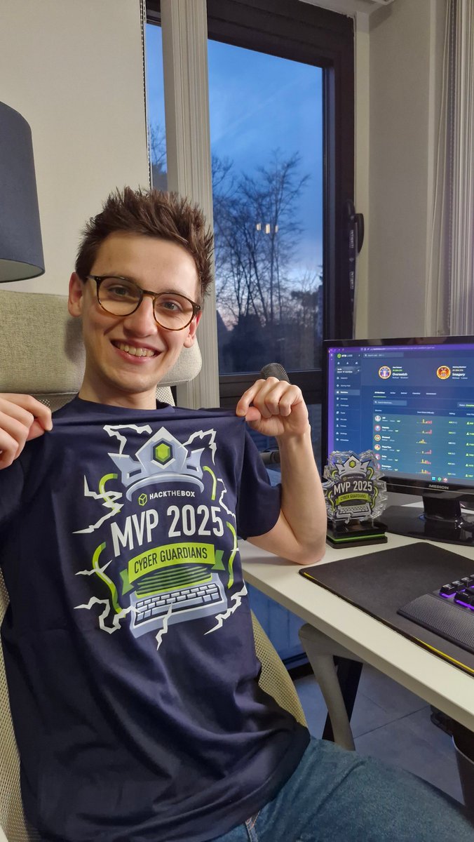 PinkDraconian tweet media