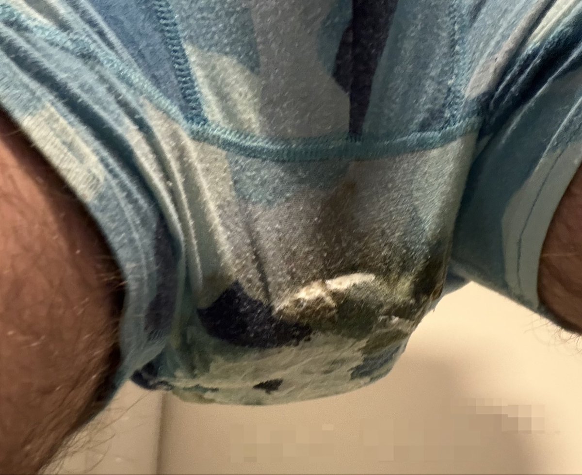 undiespiler711's tweet photo. I just got 7 loads to go, I know this is so tiny to me 😉,  I want it bigger 😈 #gayscat #poopingunderwear #underwearshit #soiling #messing #hypermessing #pantspoop #stainedundies #multiload #part3 https://t.co/hOtF2sBaSB
