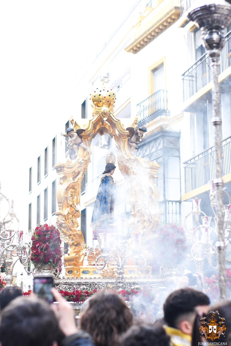Sale el Milagroso Niño Jesús de Praga.

Que la fe y la esperanza de nuestros jóvenes iluminen las calles de Sevilla.

🕟 17:35 h.
📍 Calle Rioja

#CarmenSantoÁngel26