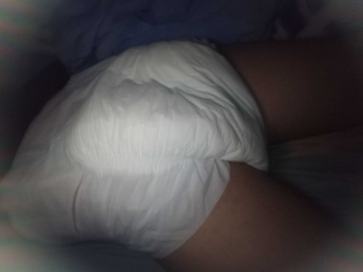 gabsbabyfurcute's tweet photo. Que bela noite que aproveitei usando fraldinha grossaaa :3 é muito bom só é ruim usar no calor
#dlBR #diaperBR #amofralddaaass https://t.co/DmVE1yRyuA