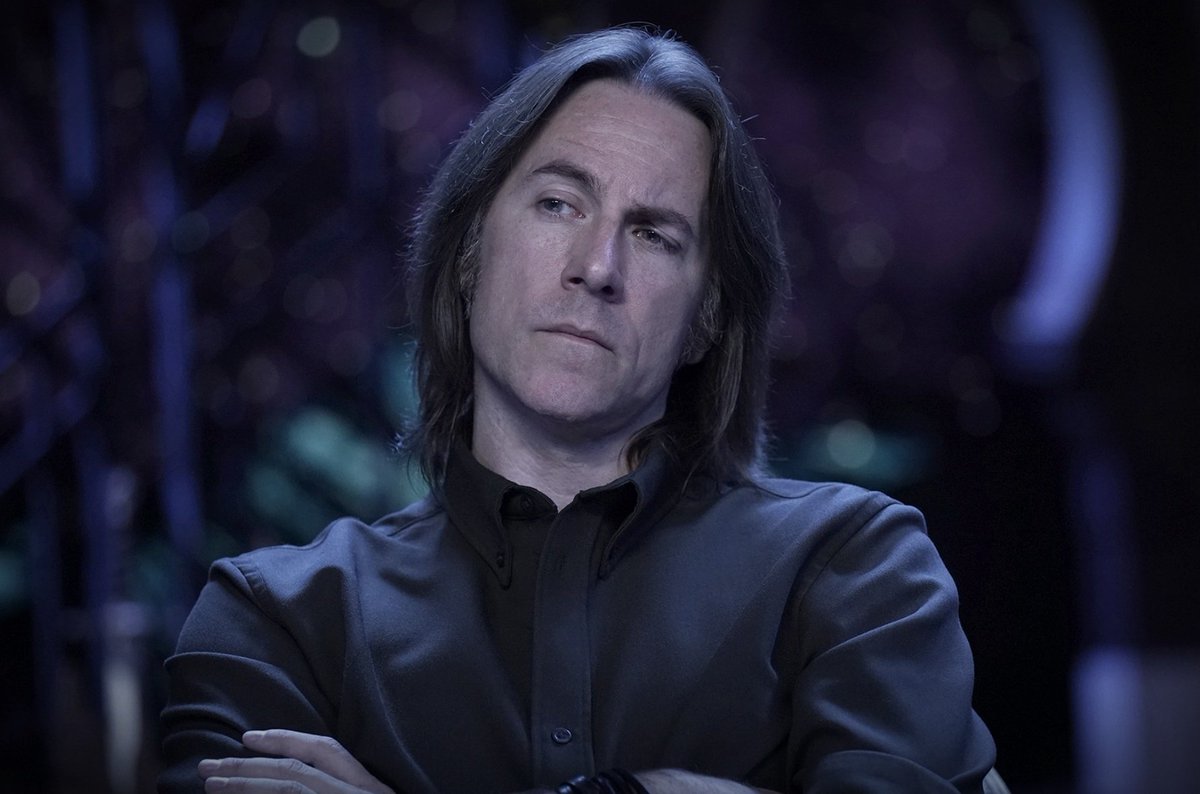 loafylly's tweet image. It is crazy to me how every member of Critical Role is able to embody their characters so perfectly through expressions, clothing and makeup like YES that is Sir Julien Davinos wym??!

#Criticalrolecampaign4