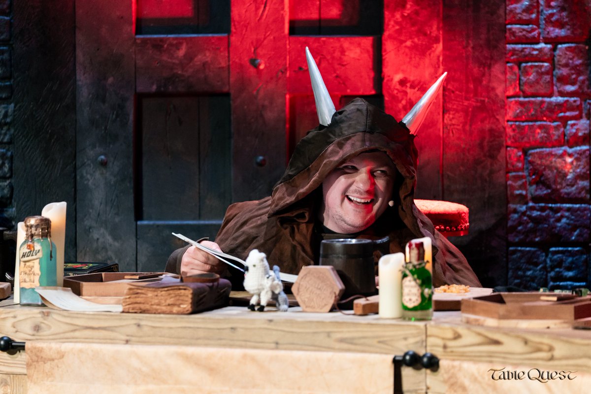 Table Quest tweet media