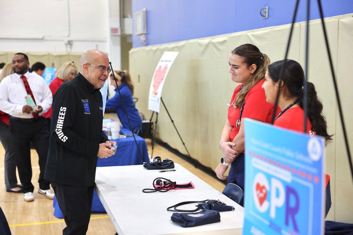 SuptDotres's tweet photo. Seconds count when a life is on the line. Today, our schools transformed into training grounds for heroes. From students to neighbors, our community showed up for #CPRDay to life-saving skills. We are so grateful to the healthcare experts and volunteers who guided us, including @American_Heart, @Cigna, @JacksonHealth, @Nicklaus4Kids, @my1blood, @ShareYourHeartu. @MDCPS isn't just a place to learn, it’s a place that protects. #YourBestChoiceMDCPS