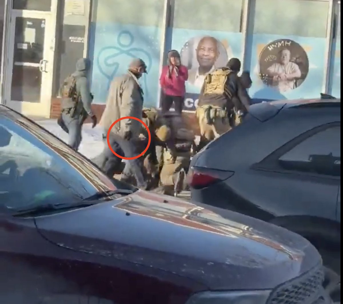 Carlos Escobar tweet media