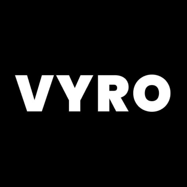 🚨عاجل | طريقة جديدة للربح من صناعة المحتوى

مستر بيست يطلق منصة فايرو (Vyro) التي تتيح للمشاهدين تحقيق دخل عبر نشر مقاطع قصيرة على وسائل التواصل الاجتماعي. المنصة وزّعت بالفعل أكثر من 100 ألف دولار لمشاركين نشروا محتوى عن برنامج Beast Games، في خطوة تعكس تحولًا جديدًا في اقتصاد