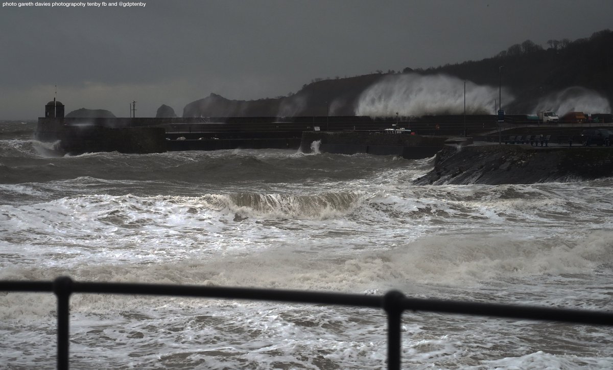 Gareth Davies Photography Tenby tweet media