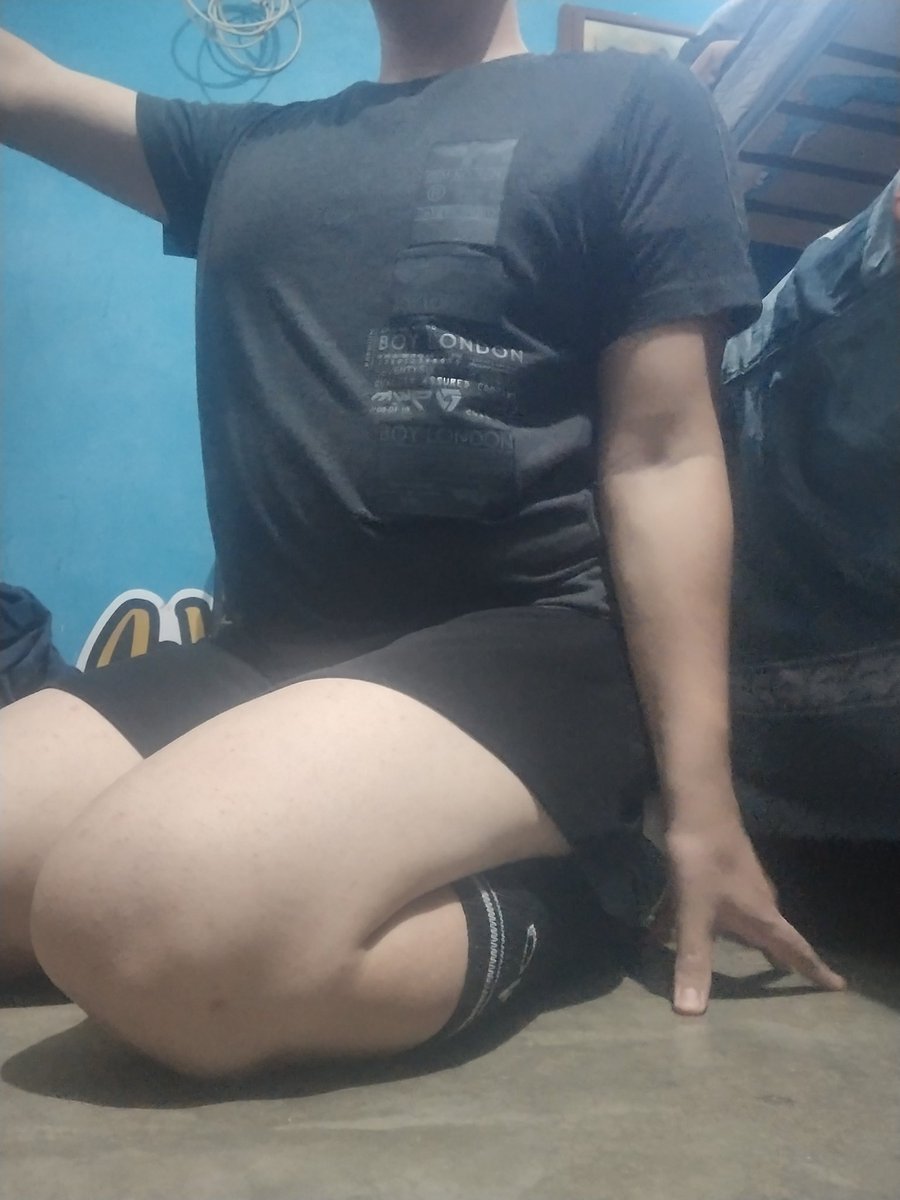 Bueno, volveremos a el status de femboy y a repostear fotos viejas mientras me pongo wapo y consigo tiempo para tomarme fotos :3
(Si no me creen vean mi fdp jsjs)

#femboy