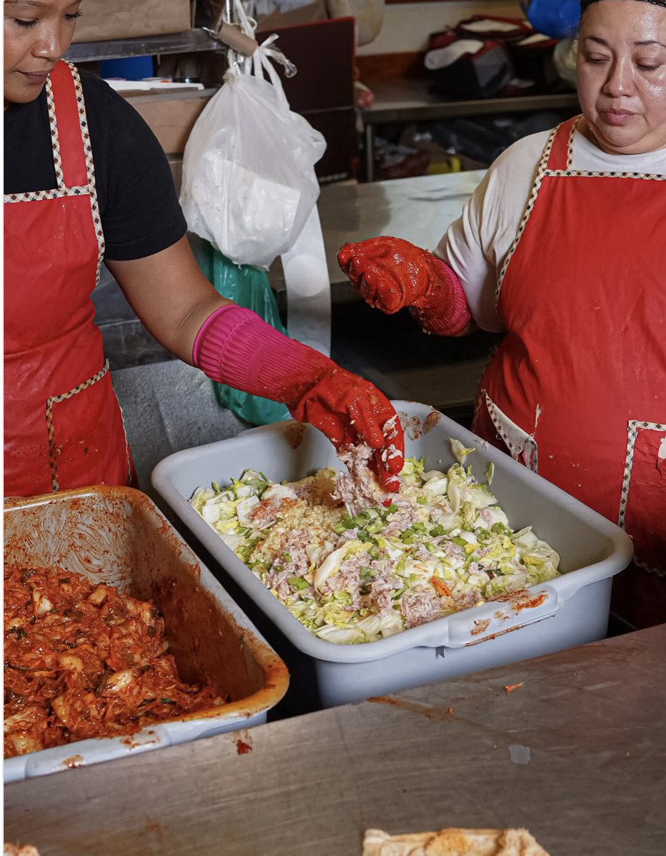 Fresh is best and @taegu_kimchi is made fresh, by hand every week! Order yours at taegukimchi.com. 📸: @taegu_kimchi