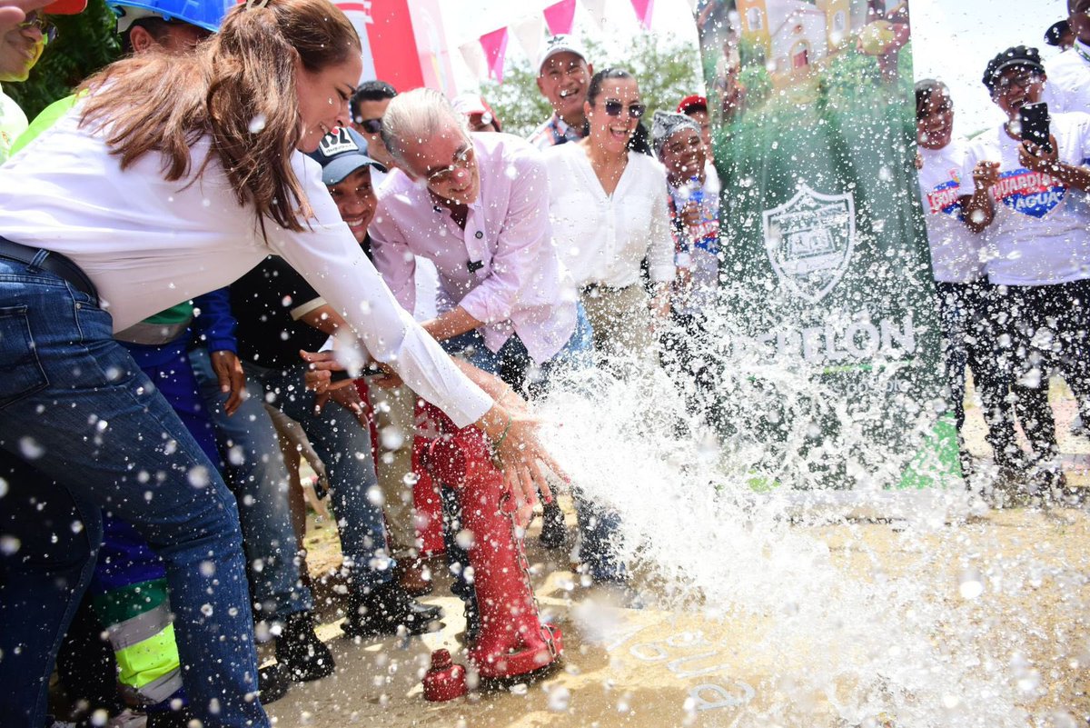 Los invito a leer mi columna “Atlántico: transformación integral I”.

Inversión histórica, agua potable como acto de justicia social y una visión de desarrollo que se traduce en hechos, no en discursos.

👉 Léala completa aquí: amp.larepublica.co/analisis/eduar…