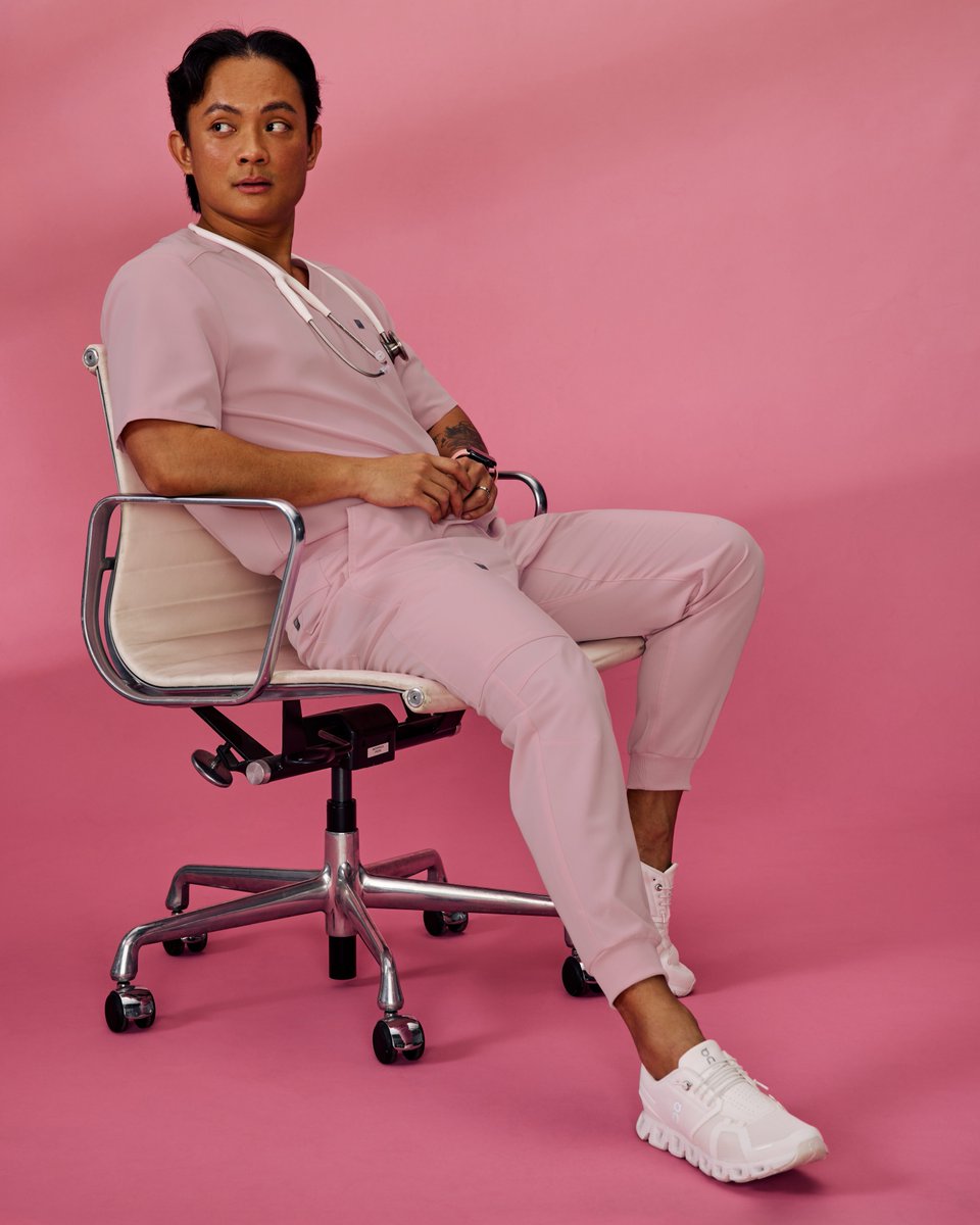 Fabletics Scrubs tweet media