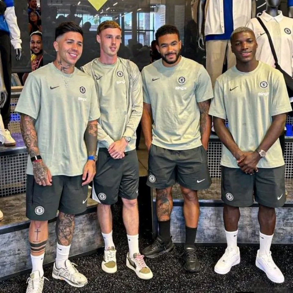 FrankKhalidUK's tweet image. No doubt about it we are a strong team when these four players start.