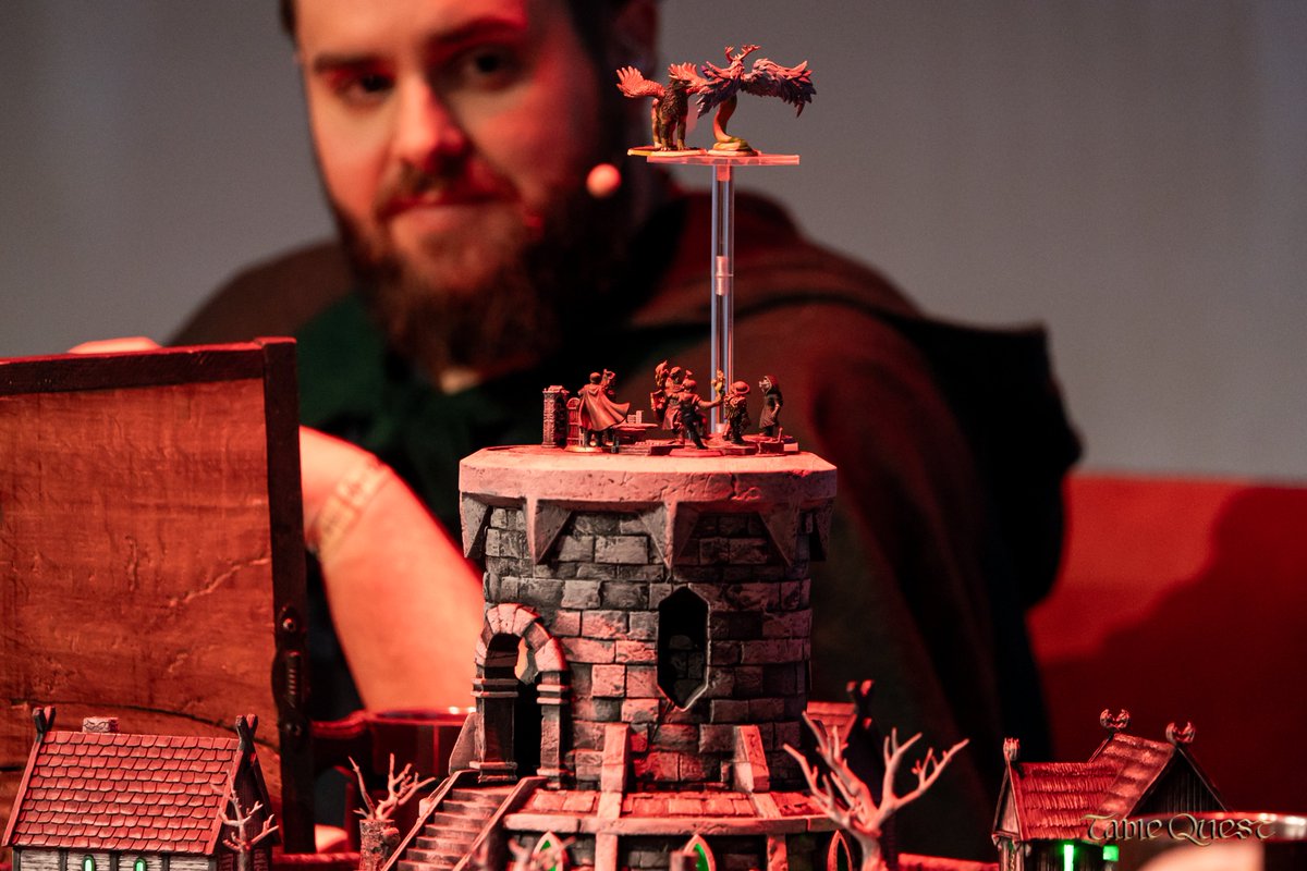 Table Quest tweet media