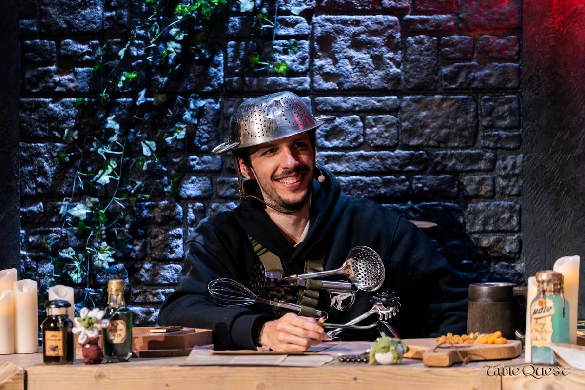 Table Quest tweet media