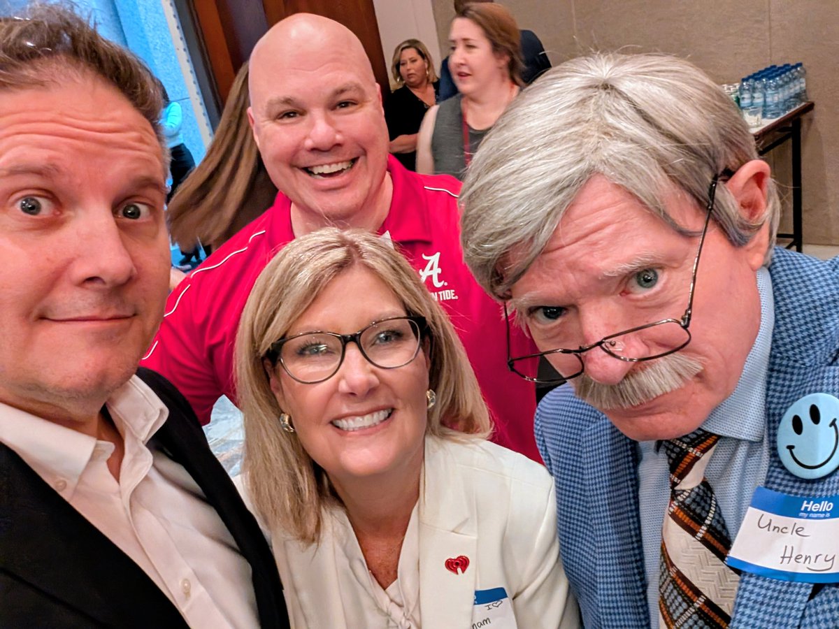 UncleHenry tweet media