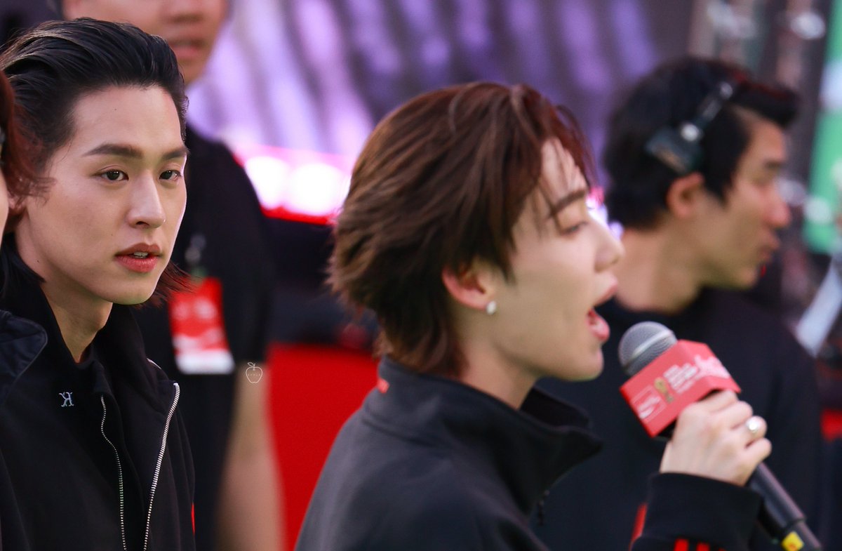 ฮีไม่เอาไรแล้วจริง

#โค้กเปิดฟีลซ่าส์XPPKRIT
#โค้กเปิดฟีลซ่าส์XBILLKIN