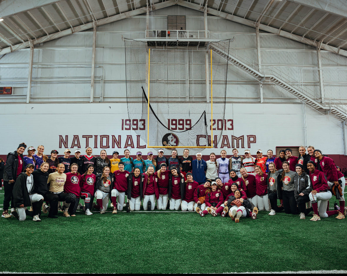 PaitynDonalson's tweet photo. ♥️💛🍢 what a day!
“What you kept today you lost Forever. What you gave today you keep Forever “ - Monk #MB42 #monkbonasorte #honored #greatful #noledreaming #gonoles #goals #thisplace ready to be back @FSU_Softball @Coach_Alameda @FSU_CoachWilson @TCam_FSUSB @CoachElCooper @KaleighRafter @kristintubeck @FeNowling @FeNowling do you see me lol