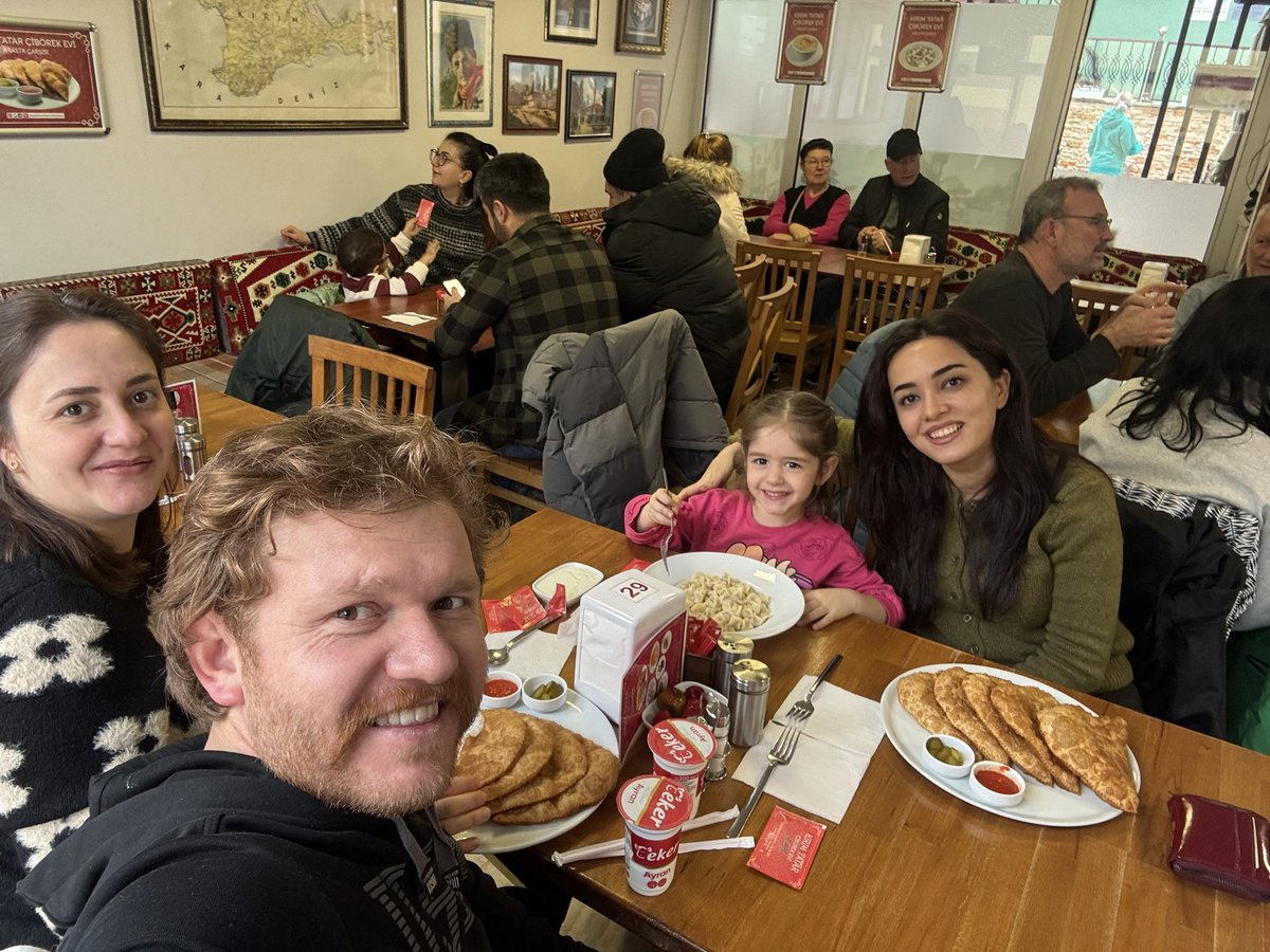 NigoraFazliddin's tweet image. I had such a lovely day today with my friend @osmankepenektr and his family in #Turkiye’s #Eskishehir - an amazing city with its own traditions and history. We visited 16 century #Ottoman Mosque &amp;amp; social complex in Odunpazari district! Then we tried local cuisine! Thanks Osman 🙏🏻