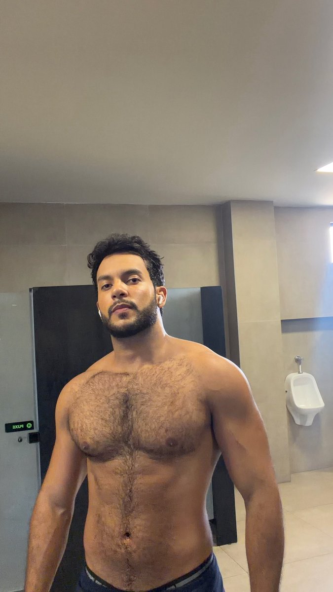 Rocco (@roccosants) on Twitter photo 