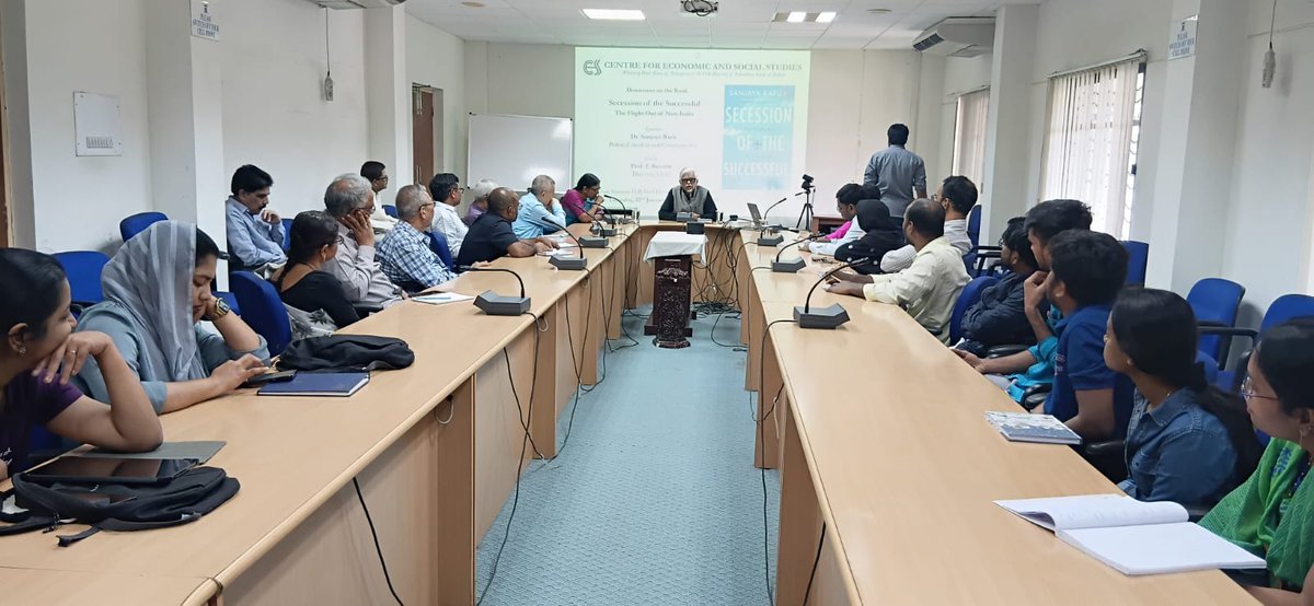 cessicssr's tweet photo. The Centre for Economic and Social Studies (CESS), Hyderabad, hosted a Book Discussion on Secession of the Successful: The Flight Out of New India by Dr Sanjaya Baru.

#CESS #BookDiscussion #MigrationStudies #IndianEconomy #LabourMigration https://t.co/jAKIXpF7ro