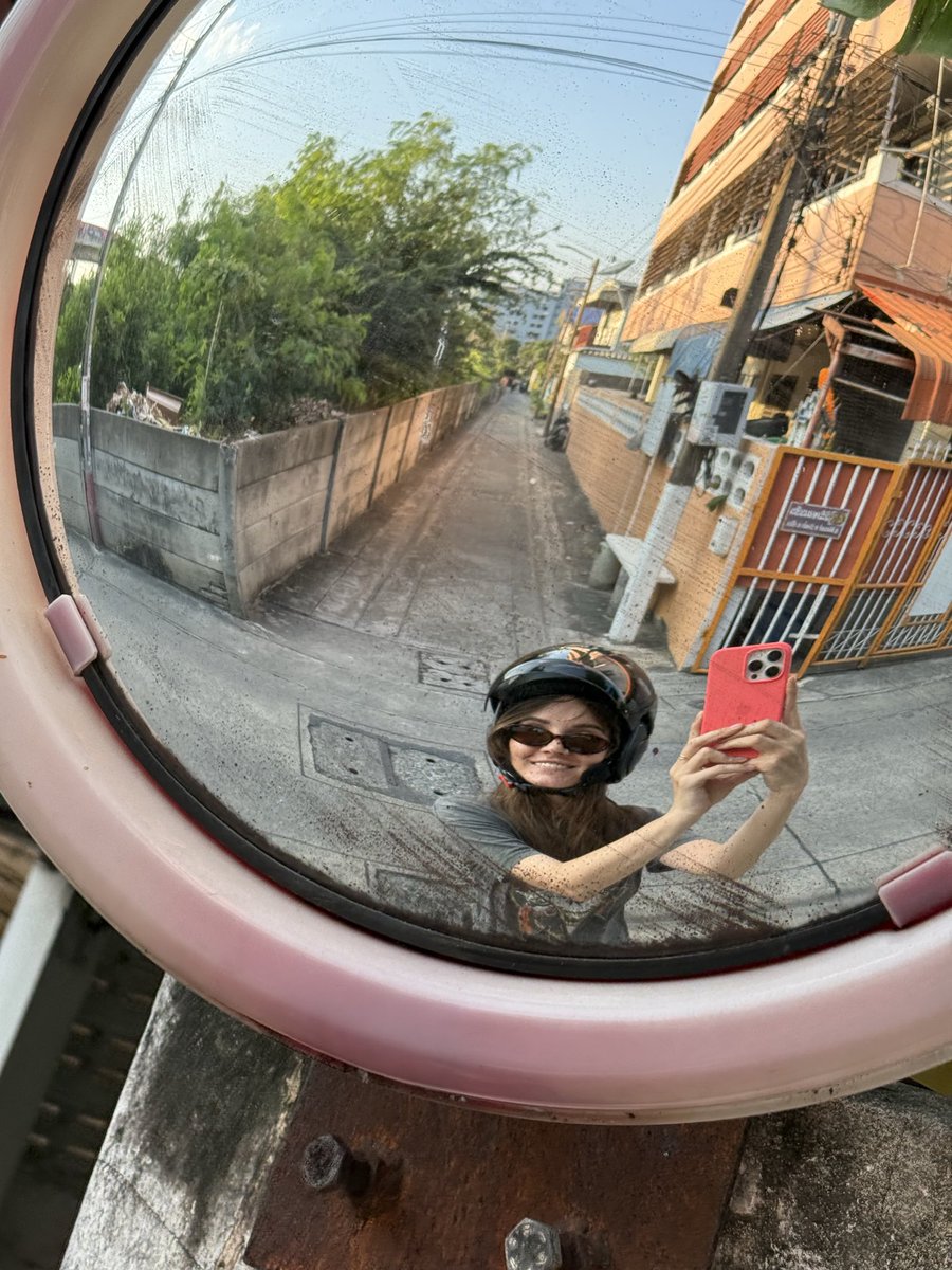 Kseniya Larico ⦿ tweet media