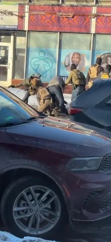 YourAnonNews's tweet photo. Are you having fun yet?
ICE pinning down and pistol whipping a Minneapolis resident before shooting them multiple times https://t.co/5TkrbUmXuJ