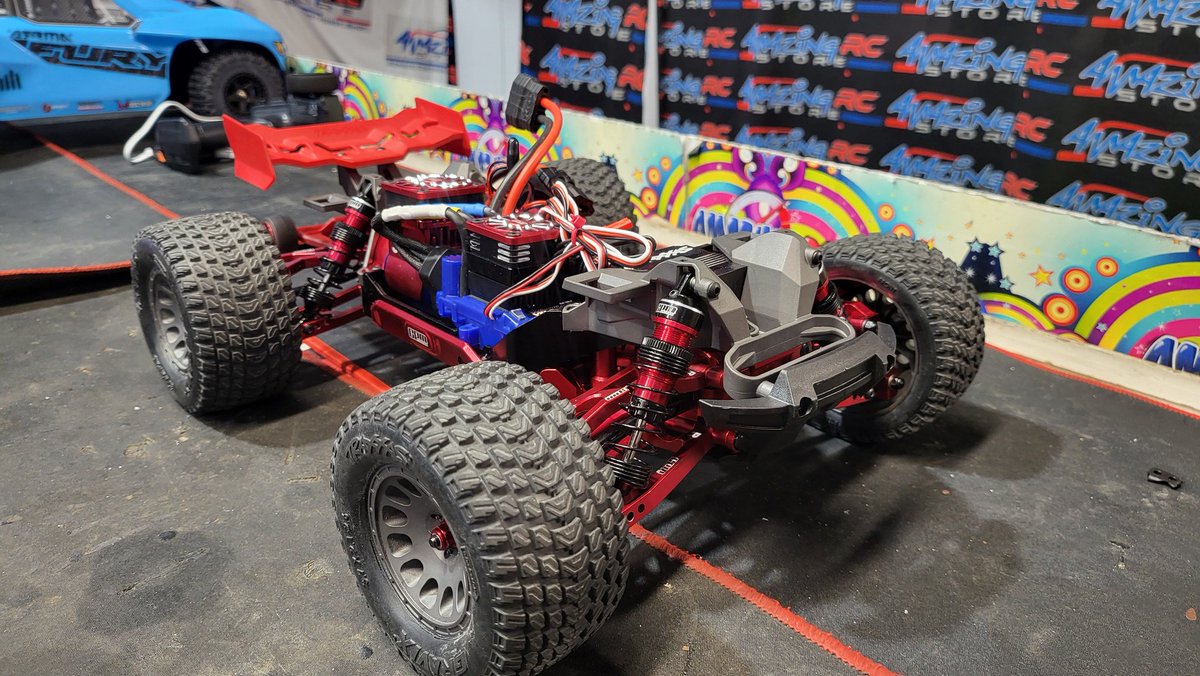 Amazing RC Store tweet media