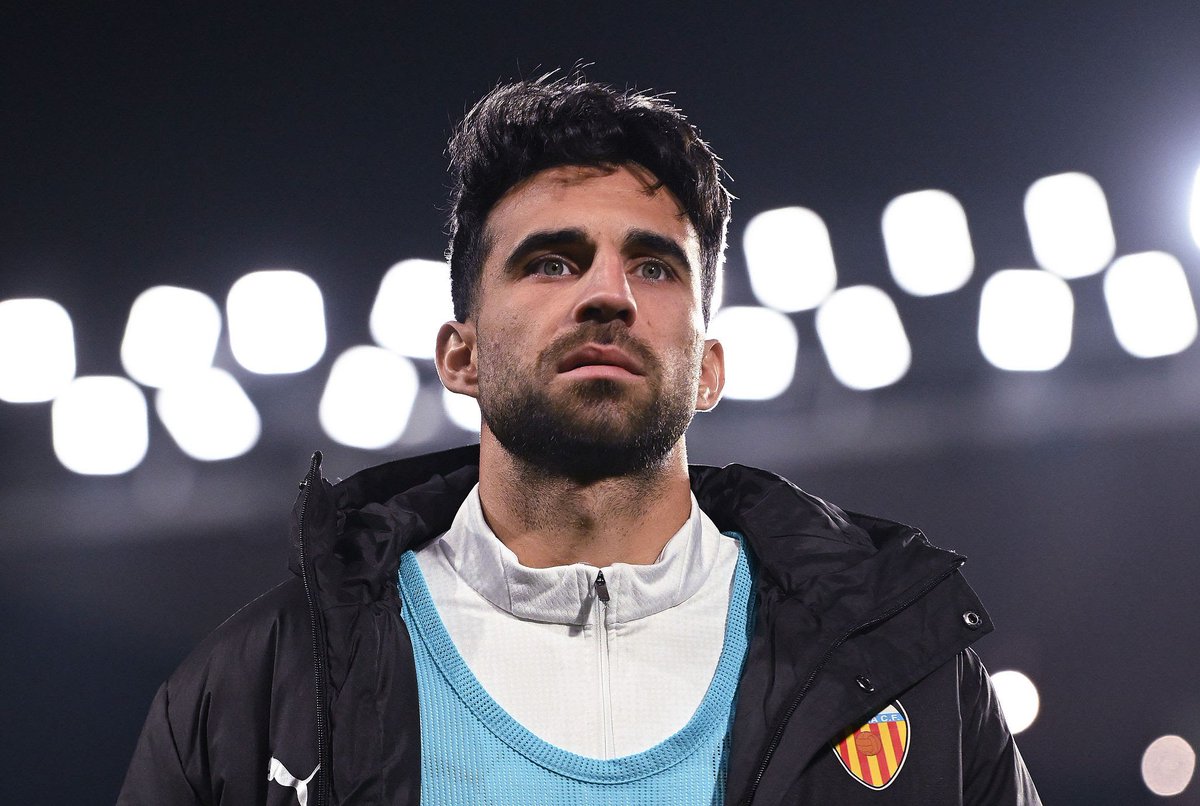 GxlDeCömert tweet media