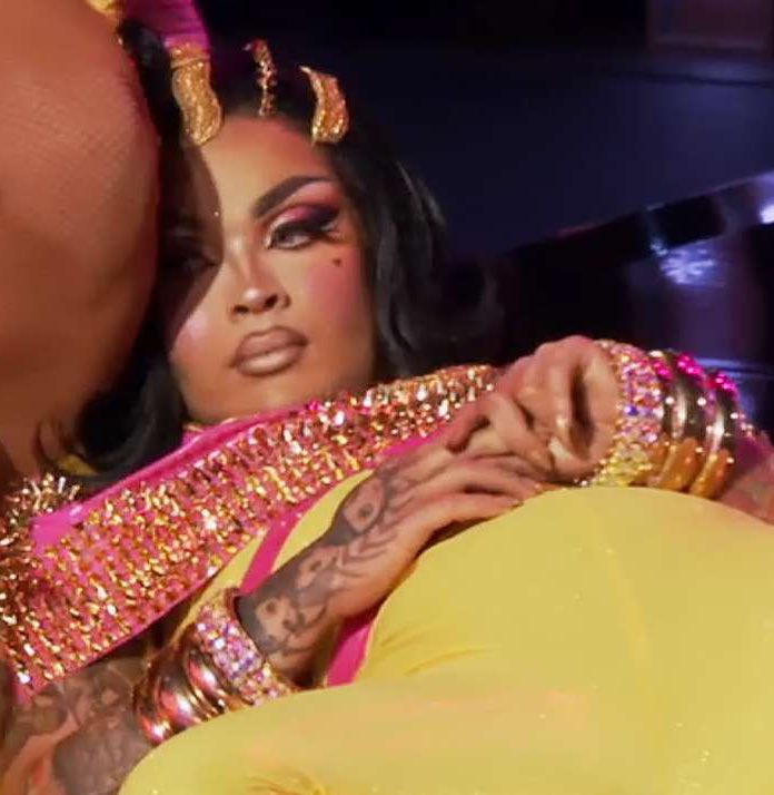 joeynolfi's tweet image. Had a wild chat with @BriarBlush about her on-air collapse — which led to a serious diagnosis, hospitalization, and potential permanent lung damage after the show.

Plus, some commentary on her ‘feud’ (TBD) with Jan 🤭 

ew.com/rupauls-drag-r… #DragRace