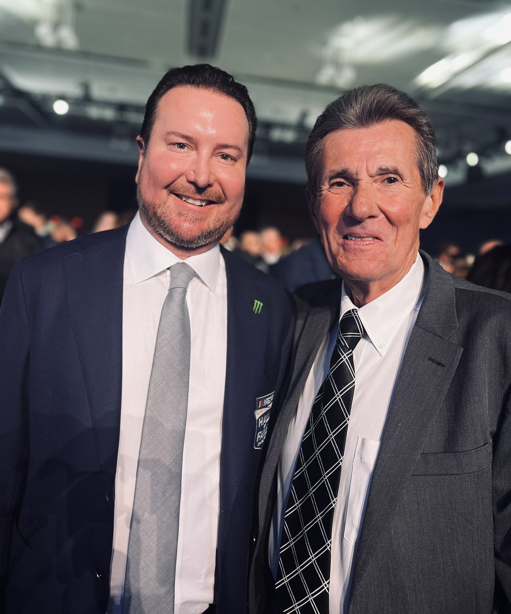 Tom TR Roberts tweet media