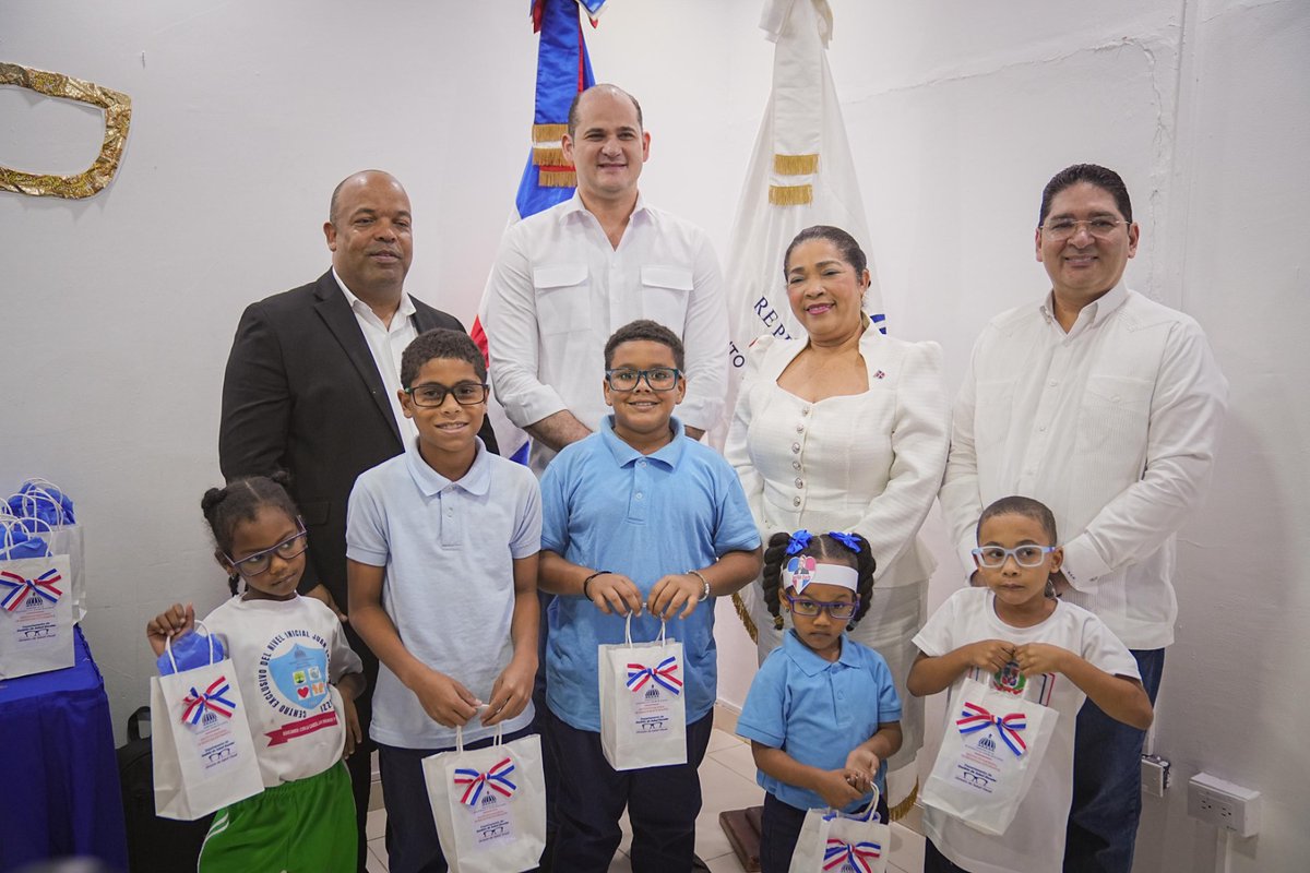 Director del INABIE destaca aportes a la permanencia estudiantil en las aulas 

 cronicards.com/2026/01/direct… 

#CRONICARD