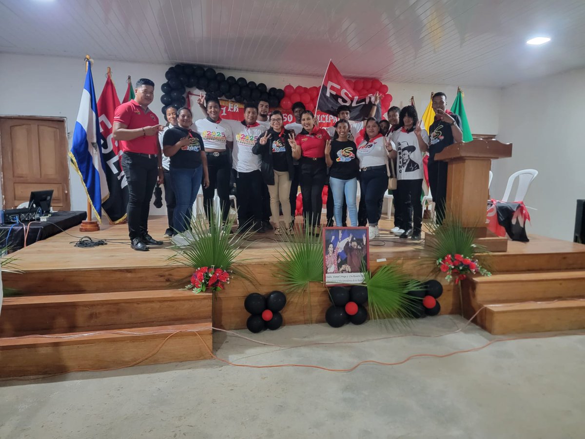 db_nicaragua's tweet photo. ❤️🖤 La Juventud Sandinista del Municipio de la Desembocadura de Rio Grande realizó su Congreso Municipal en un ambiente cargado de entusiasmo, alegría y compromiso revolucionario. 🇳🇮✨
#Nicaragua
#JS19J https://t.co/VITrJUTApM