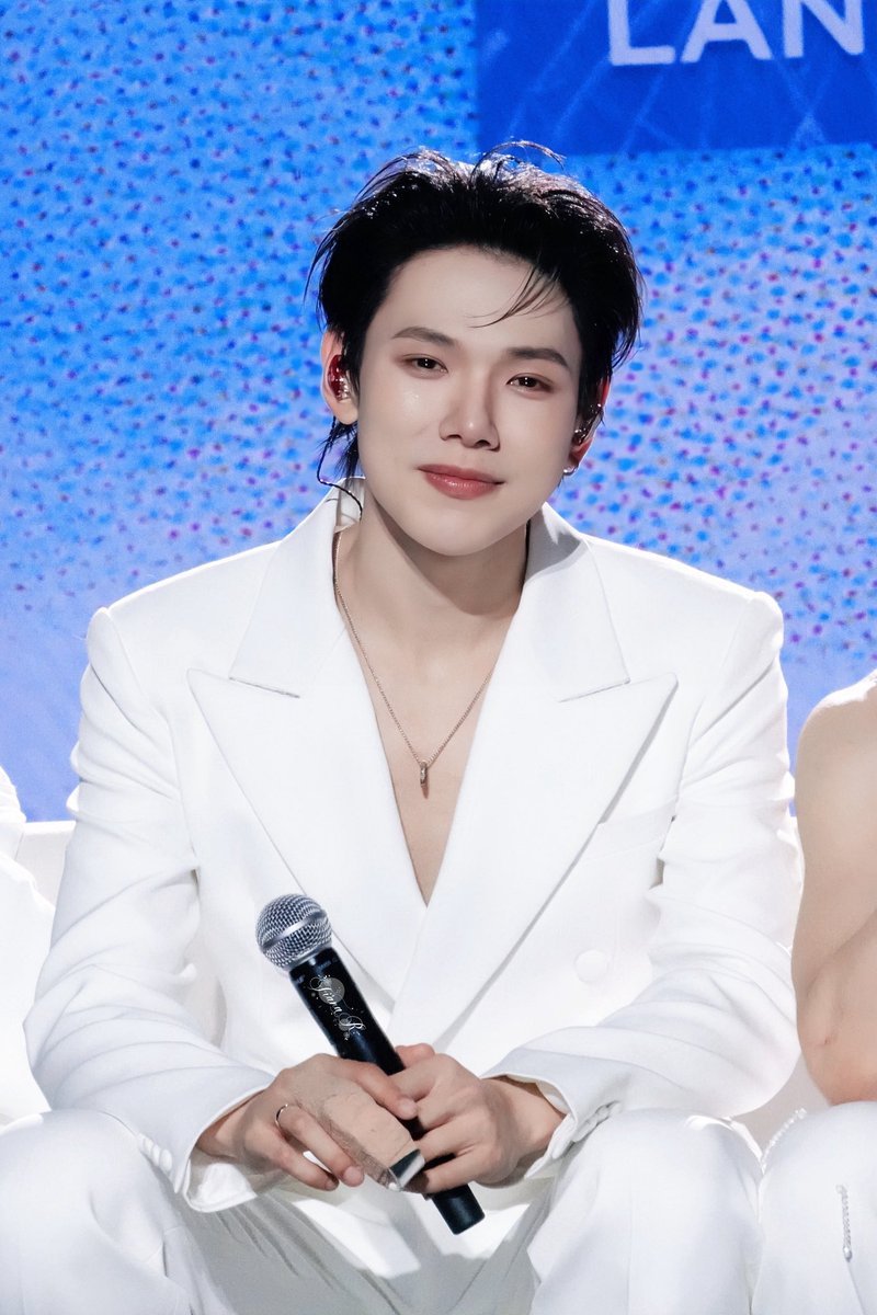 260124
The light in your eyes is the most enchanting sight in the world.🩵
<a href="/oueiija/">ไดโนเสาร์ย้าก🦖</a> 

♬¨*•🎤.¸¸♪✧🦖｡💜ᯐ ✩.⊹꙳𝓕𝓲𝓪𝓷𝓪.｡ᰔᩚ

OUROAD LANDING IN HOCHIMINH

#LOVEATFIRSTFLIGHTinHOCHIMINH 
#ต้าห์อู๋ #DAOU #oueiija