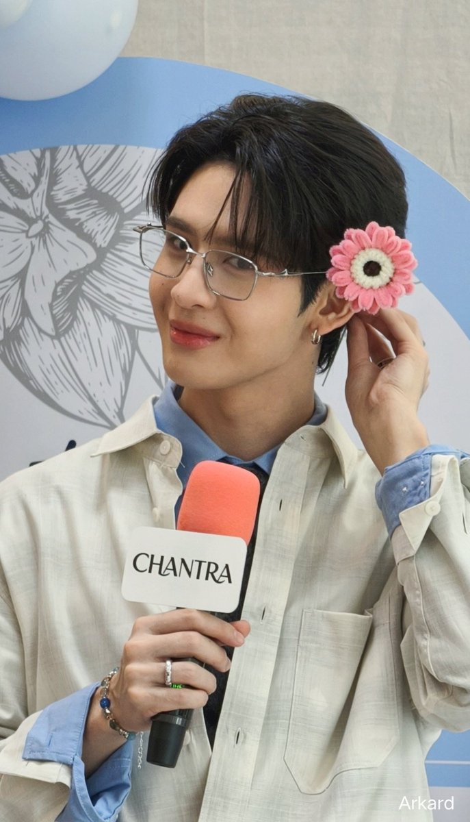 WindforJS's tweet photo. กู้ดไน้ค่ะคนสวย 😘🤍🌼

CHANTRA MOMENT WITH JAMES
#ChantraxJamesSu #JamesSu https://t.co/p49yN8FqhS