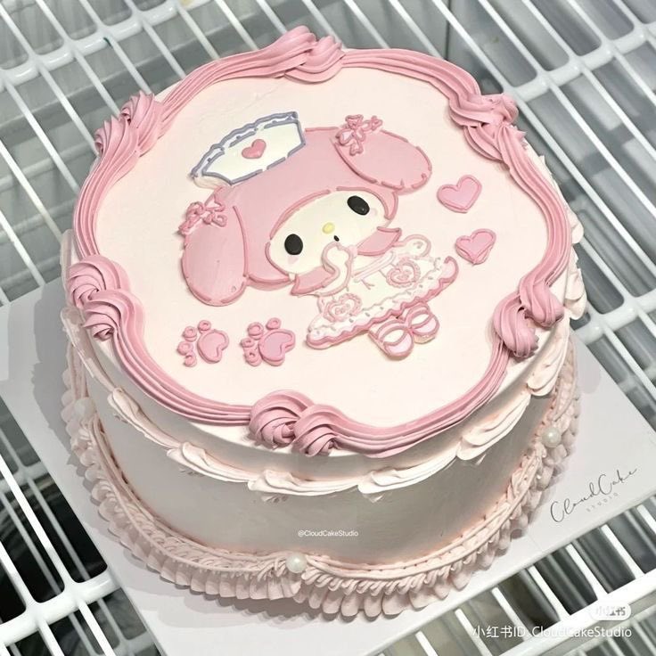 sweetxdessert's tweet image. My Melody cake