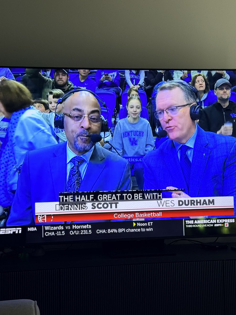 TotallyTailgate's tweet photo. Not Orlando Magic’s OG @Dennis3DScott calling our Kentucky game! 💙🐾 Just made our day! Welcome to Rupp, 3D! 
#wildcats #UK #RuppArena https://t.co/3CAYqLlBA2