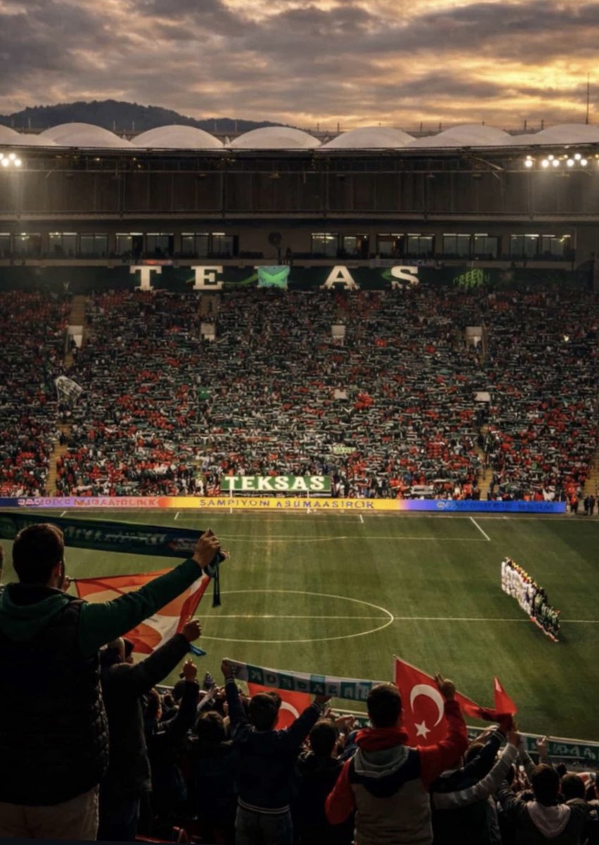 Sevdim seni bir kere, başkasını sevemem!