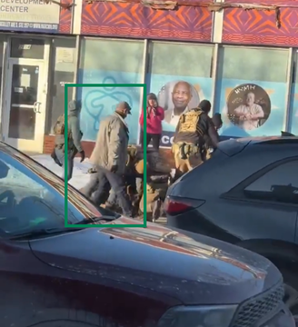 Mikel_Jollett's tweet image. VERY IMPORTANT:

The man in the green jacket walks up to the melee, he reaches in, takes the gun from the man on the ground, and calmly walks away with the gun ICE found.

This was BEFORE any shots were fired.

Which means the man was UNARMED and MURDERED in the street by ICE.