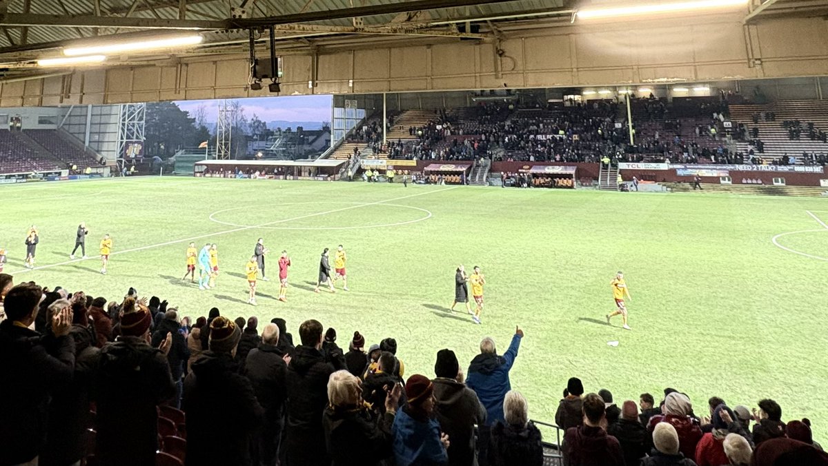 NINE (😂) home clean sheets in a row, one defeat in 15 league games, and another top-flight team leaving Fir Park after having less than 30% of the baw.

What this freak of a manager is normalising is beyond fucking belief.