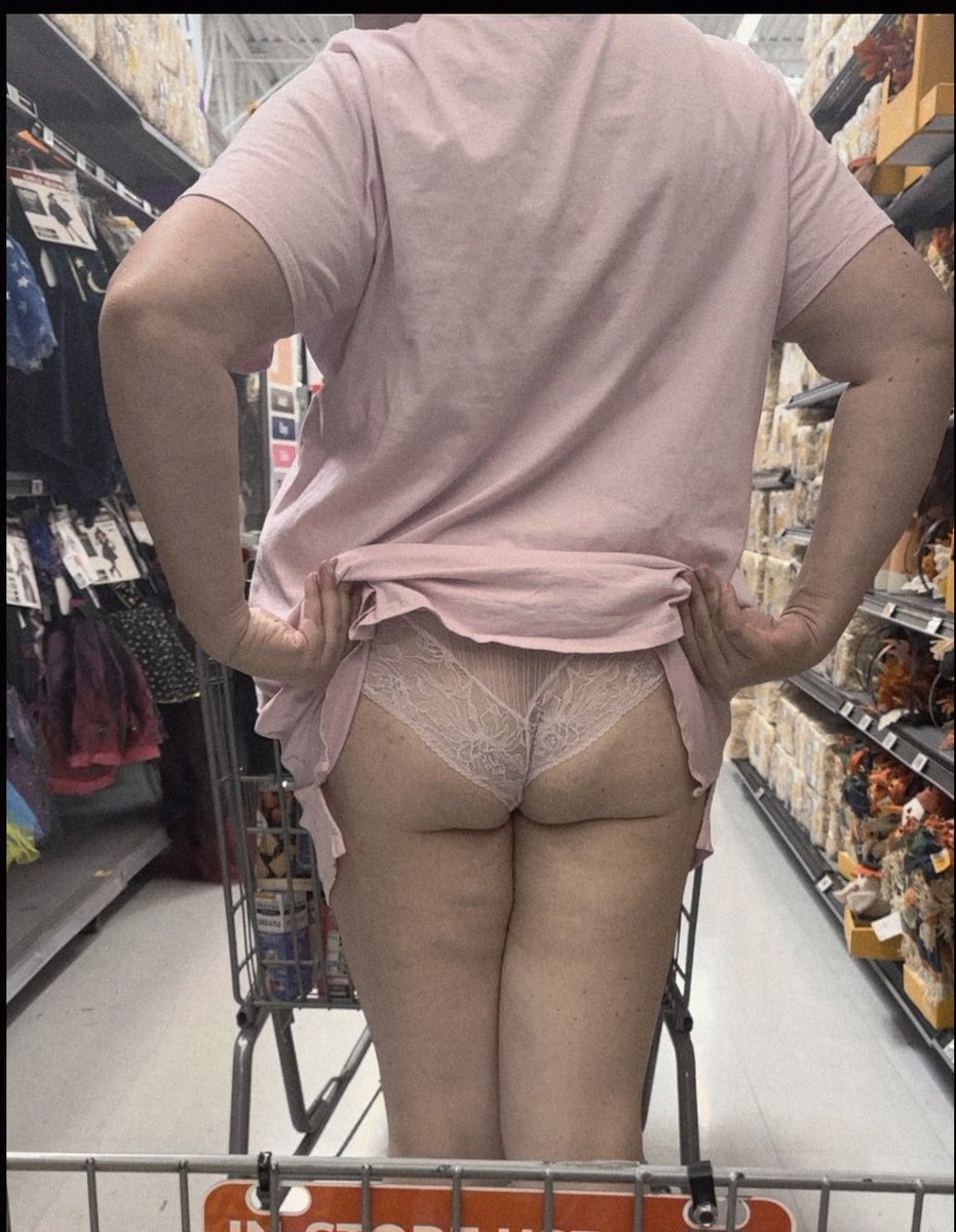 Rubyredforever's tweet photo. What would you do if you saw me shopping 
#bbw #ass #housewife #onlyfans #naughty https://t.co/LEzJOC1Vu3
