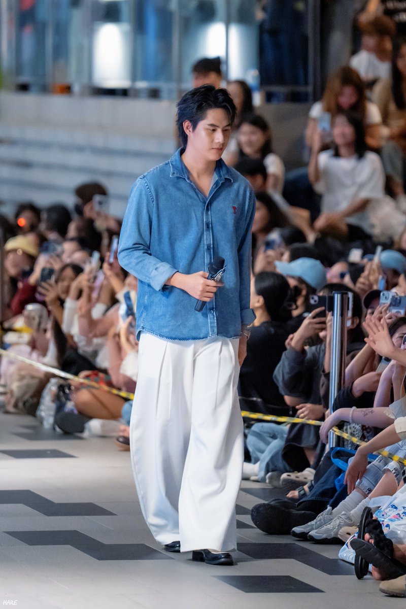 Hareshine's tweet image. หล่อคั้บ หล่อมาก ตุวแด๊ดดี้ ป๋าสุดๆ

WINNYSATANG SAMRUAY FAM DAY 

#สนามอ่านเล่น2026xWinnySatang 
#winynny @winny_thanawin