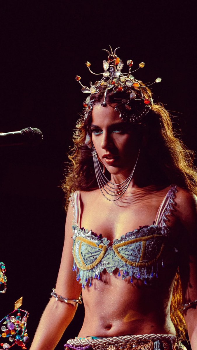 marinasenaupdat's tweet image. sem palavras