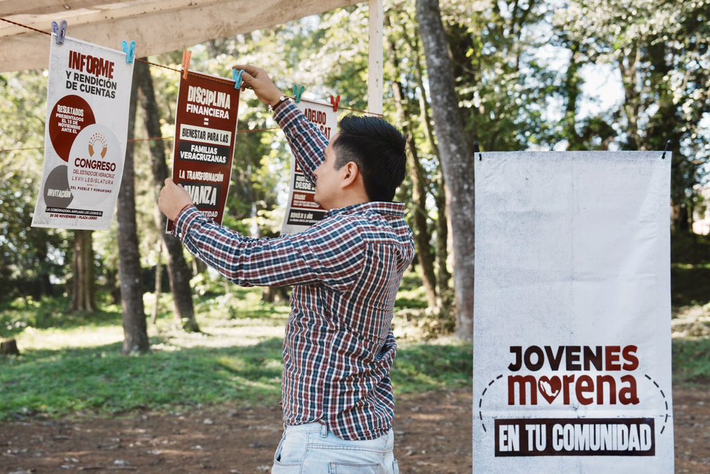 Arrancamos la jornada nacional de tequios. Es increíble ver a las juventudes sumándose para transformar y llenar de vida los espacios que nos pertenecen a todos.

#JovenEsMedioAmbiente
#JovenEsmorena