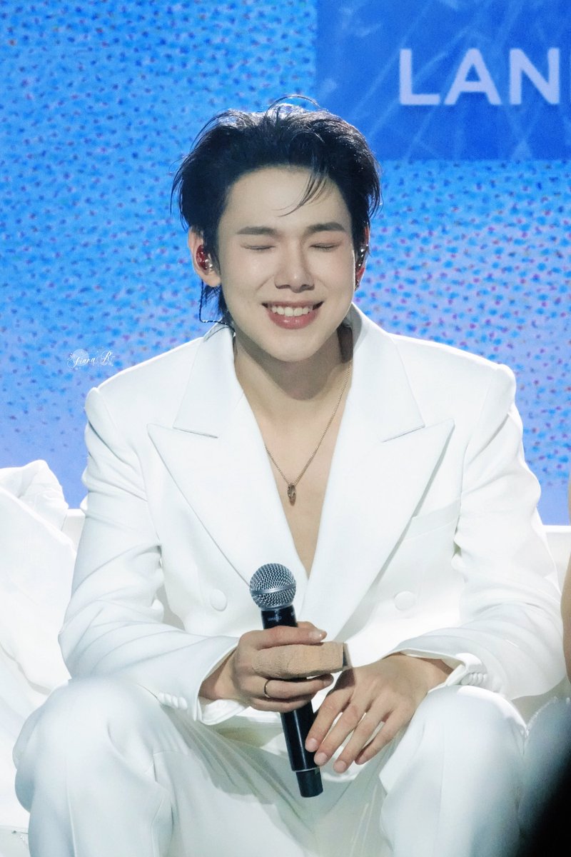 260124
Every glance from you feels like a scene from a dream.🥺✨🩵
<a href="/oueiija/">ไดโนเสาร์ย้าก🦖</a> 

♬¨*•🎤.¸¸♪✧🦖｡💜ᯐ ✩.⊹꙳𝓕𝓲𝓪𝓷𝓪.｡ᰔᩚ

OUROAD LANDING IN HOCHIMINH

#LOVEATFIRSTFLIGHTinHOCHIMINH 
#ต้าห์อู๋ #DAOU #oueiija